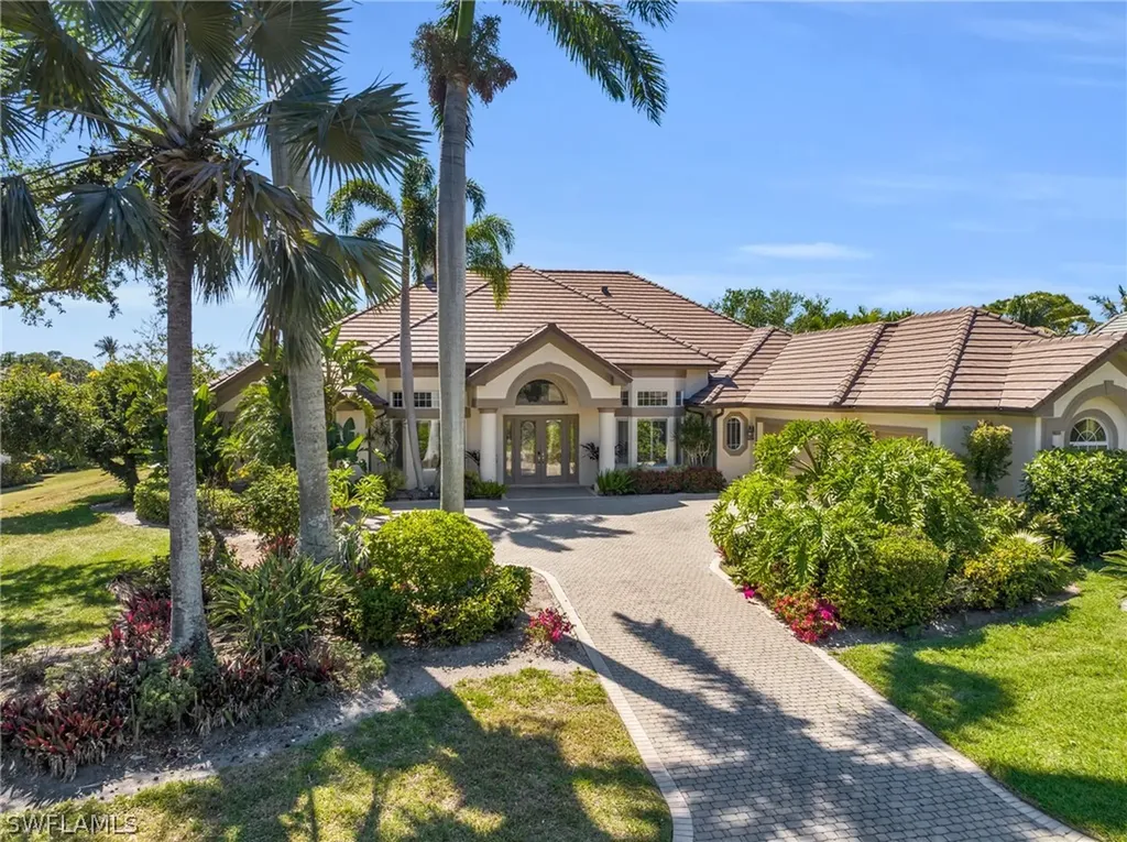 199 Cheshire Way Naples FL 34110