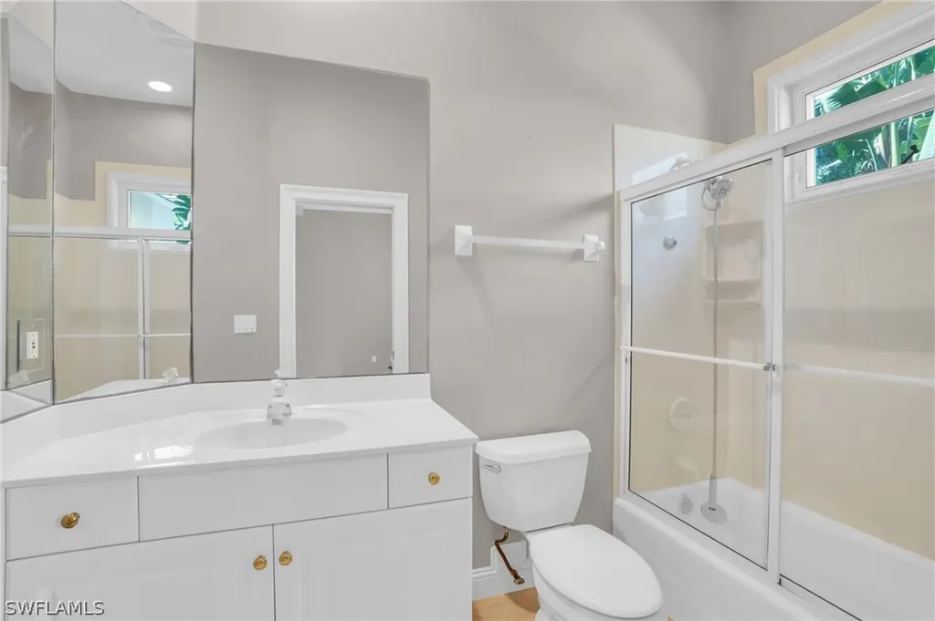199 Cheshire Way Naples FL 34110