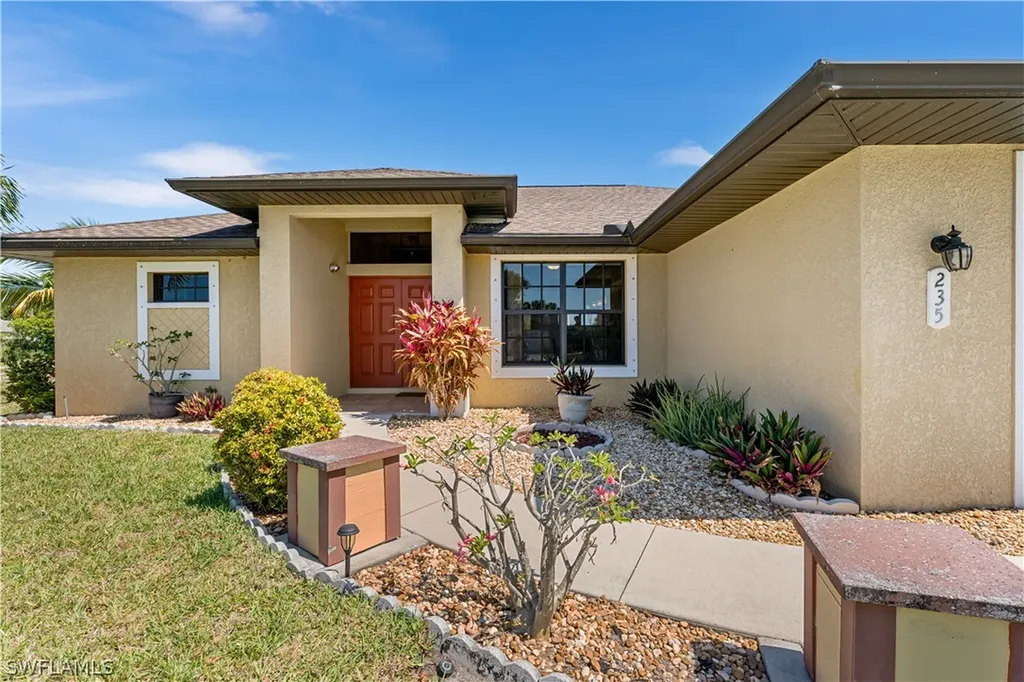 235 SW 28th Terrace Cape Coral FL 33914