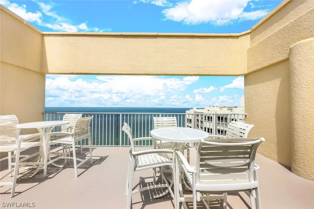 4041 Gulf Shore Boulevard N Naples FL 34103
