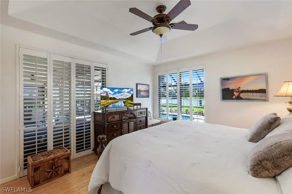 10911 Longshore Way E Naples FL 34119