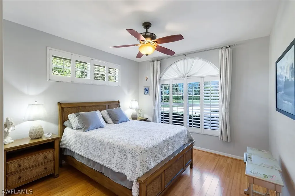 10911 Longshore Way E Naples FL 34119