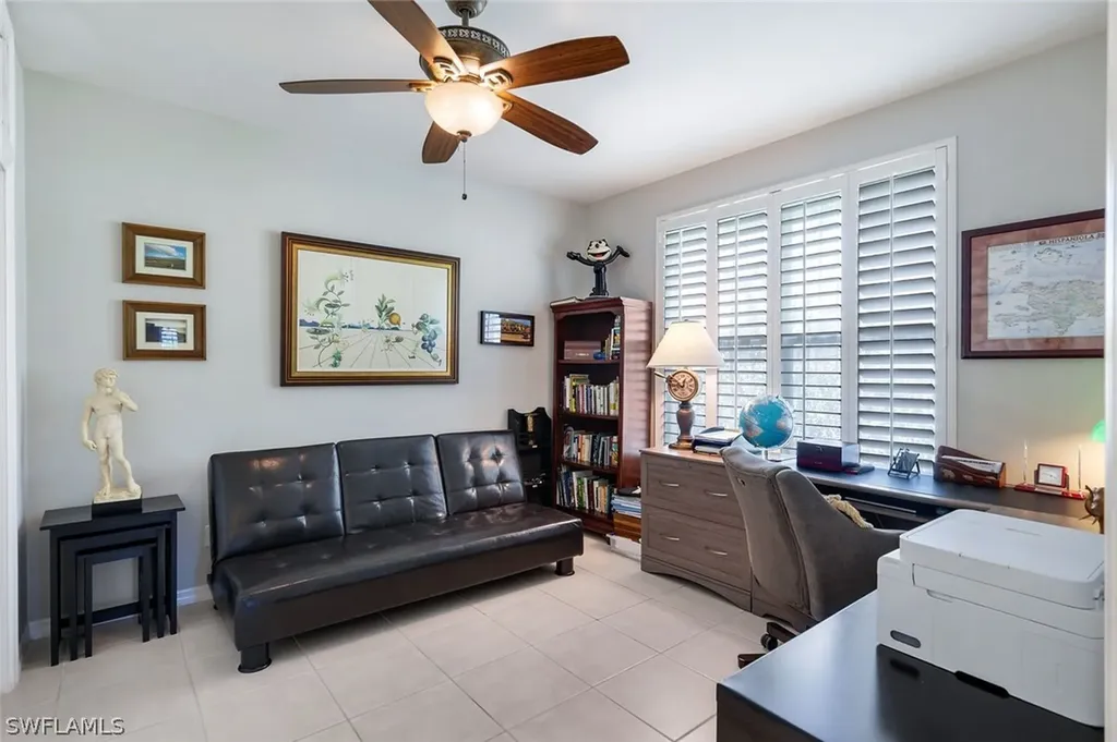 10911 Longshore Way E Naples FL 34119