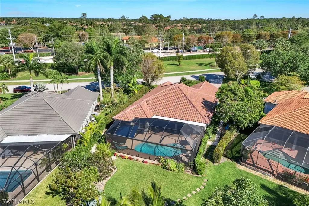 10911 Longshore Way E Naples FL 34119