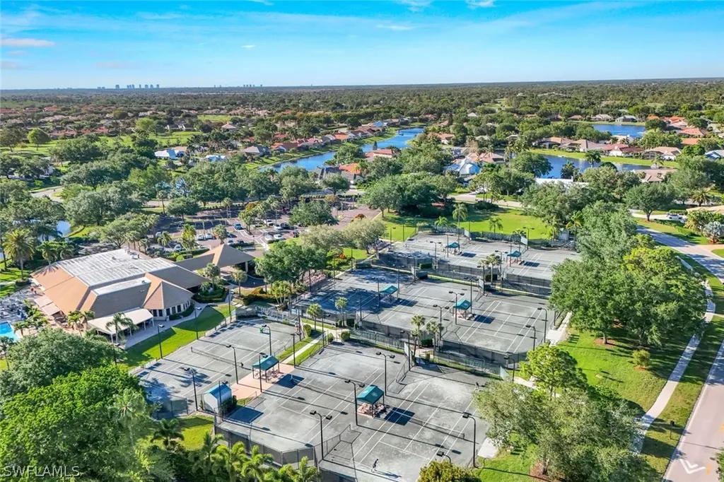 10911 Longshore Way E Naples FL 34119