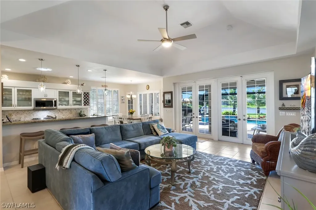 10911 Longshore Way E Naples FL 34119