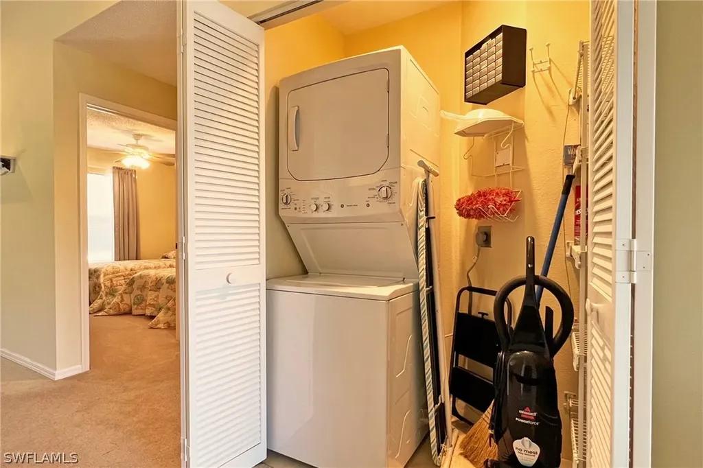185 Grand Oaks Way Naples FL 34110