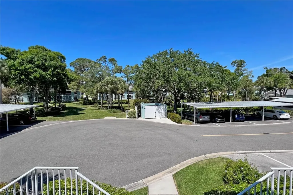 185 Grand Oaks Way Naples FL 34110