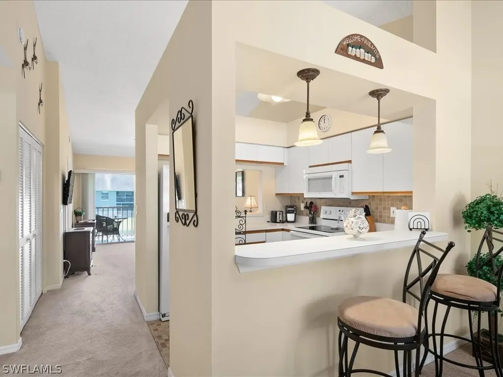 185 Grand Oaks Way Naples FL 34110