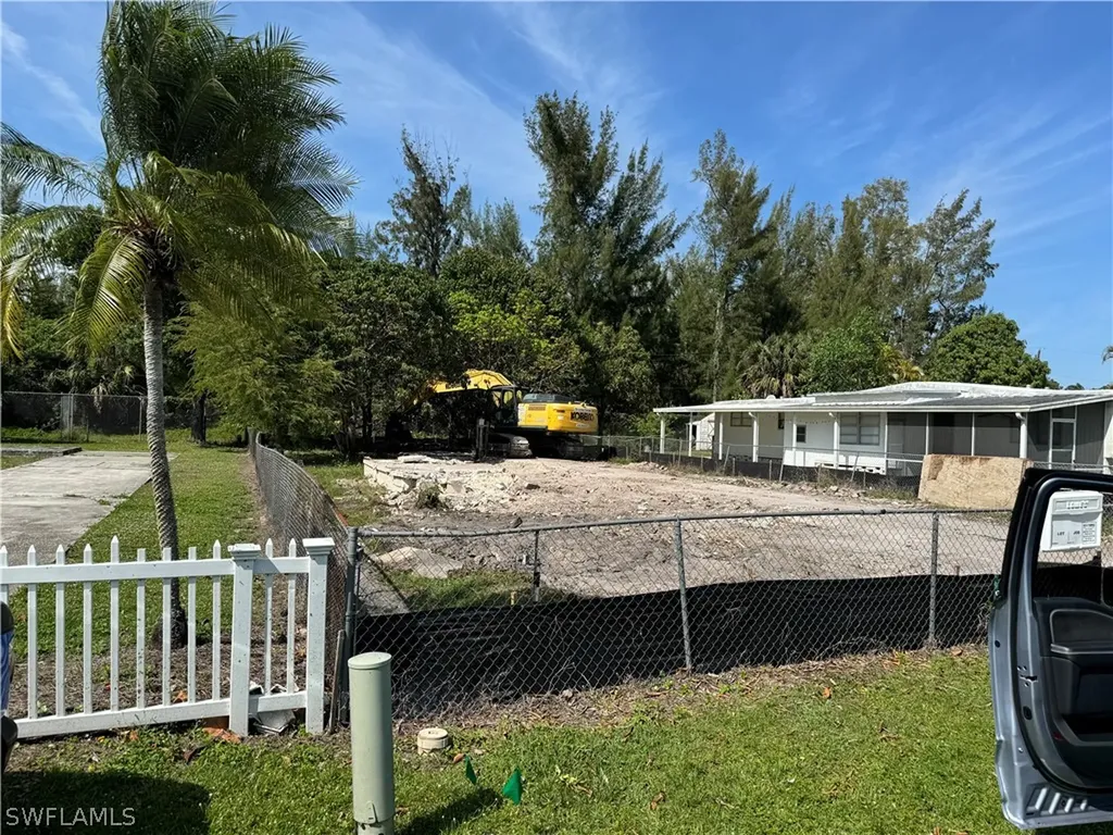 116 Jeepers Drive Naples FL 34112