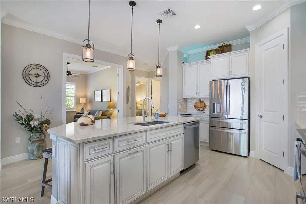 1461 Lucena Lane S Naples FL 34113
