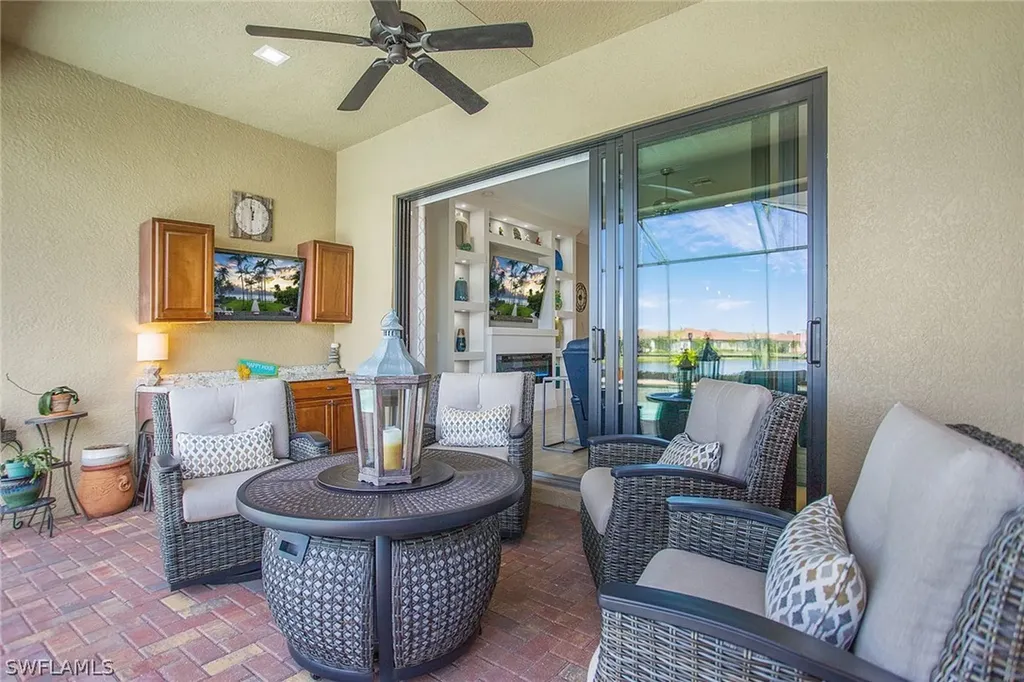 1461 Lucena Lane S Naples FL 34113