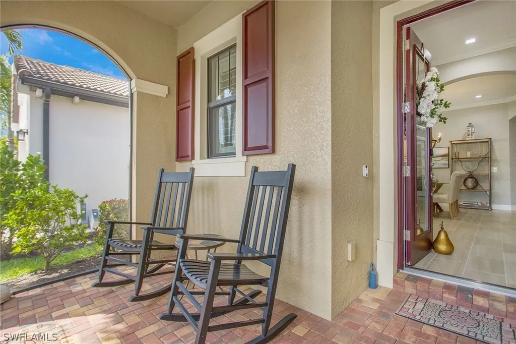 1461 Lucena Lane S Naples FL 34113