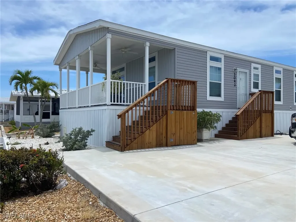3042 Bowsprit Lane St. James City FL 33956