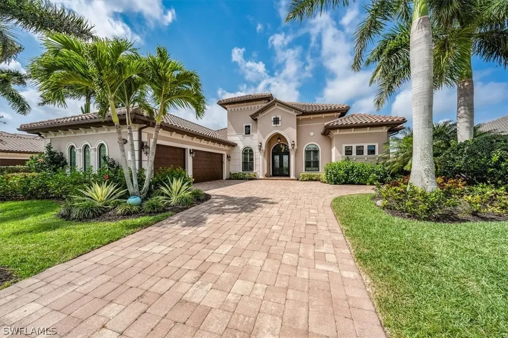 Naples FL, 6590 Costa Circle