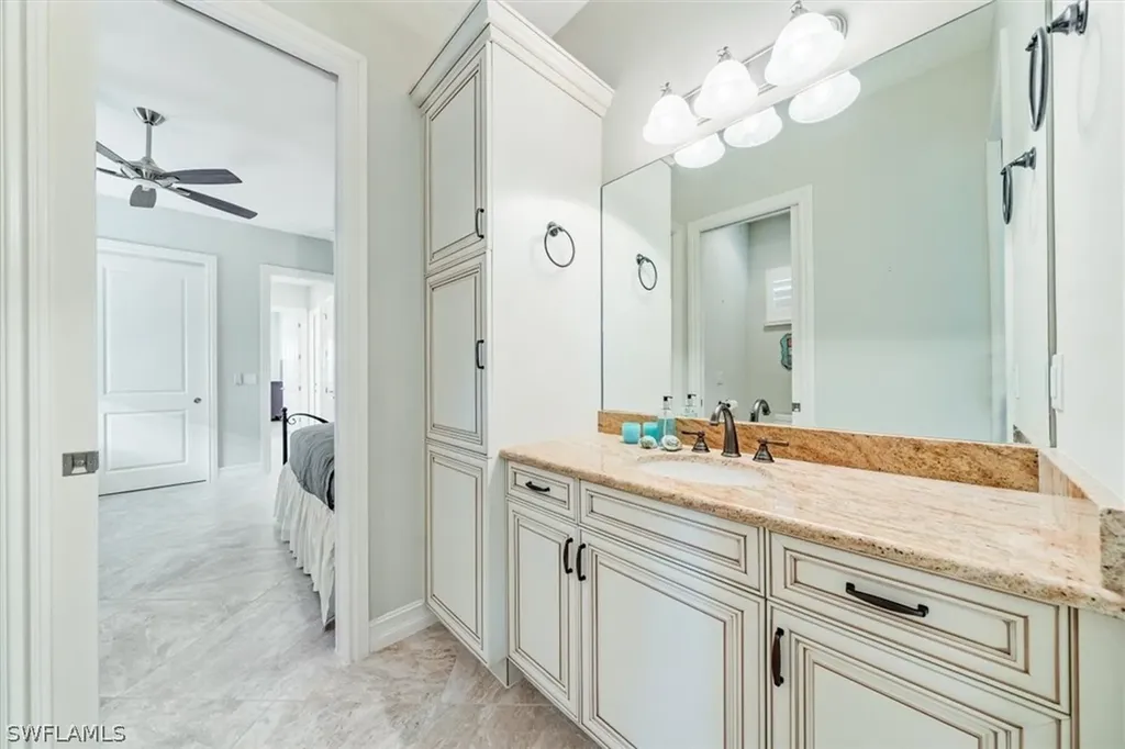 6590 Costa Circle Naples FL 34113