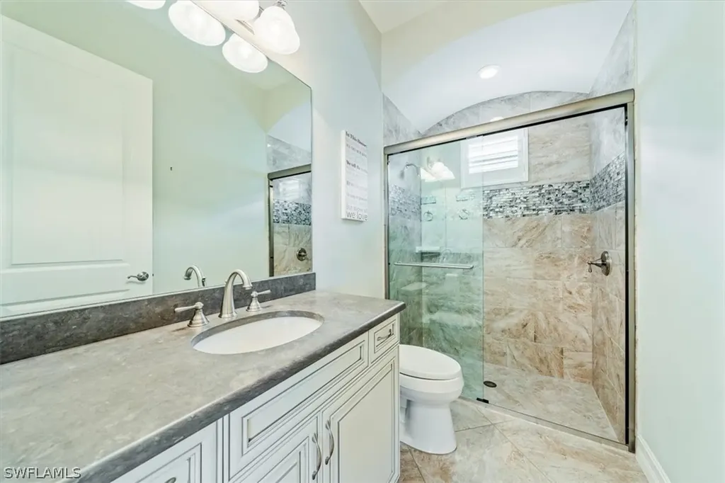 6590 Costa Circle Naples FL 34113