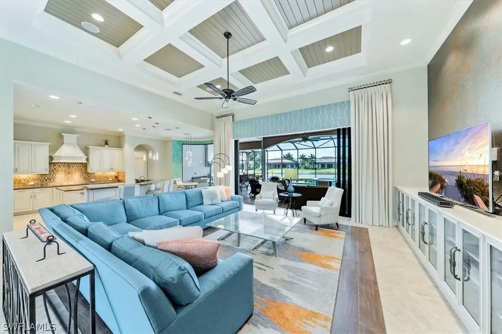 6590 Costa Circle Naples FL 34113