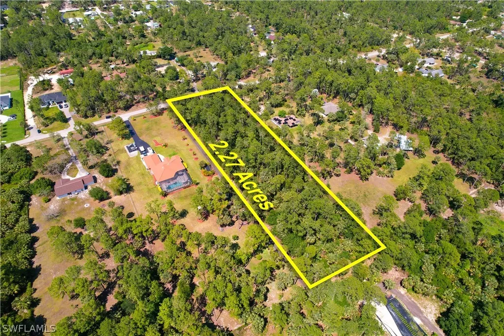 540 20th Avenue NE Naples FL 34120