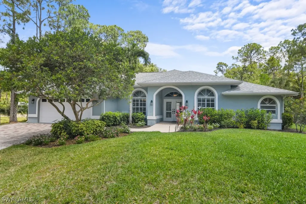 6141 Bur Oaks Lane Naples FL 34119