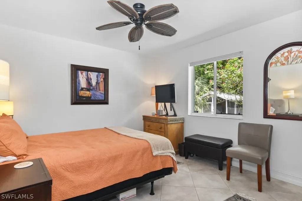 6141 Bur Oaks Lane Naples FL 34119