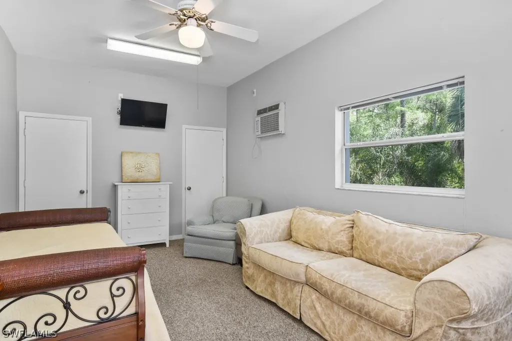 6141 Bur Oaks Lane Naples FL 34119