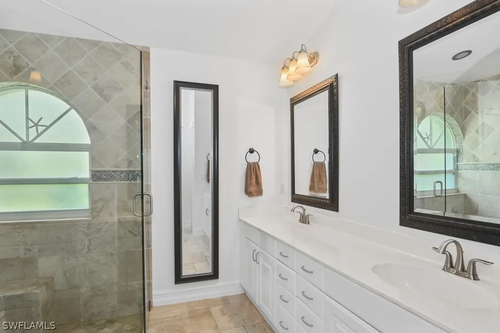 6141 Bur Oaks Lane Naples FL 34119