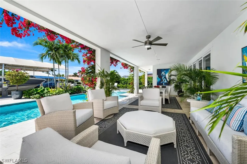 360 Heron Avenue Naples FL 34108