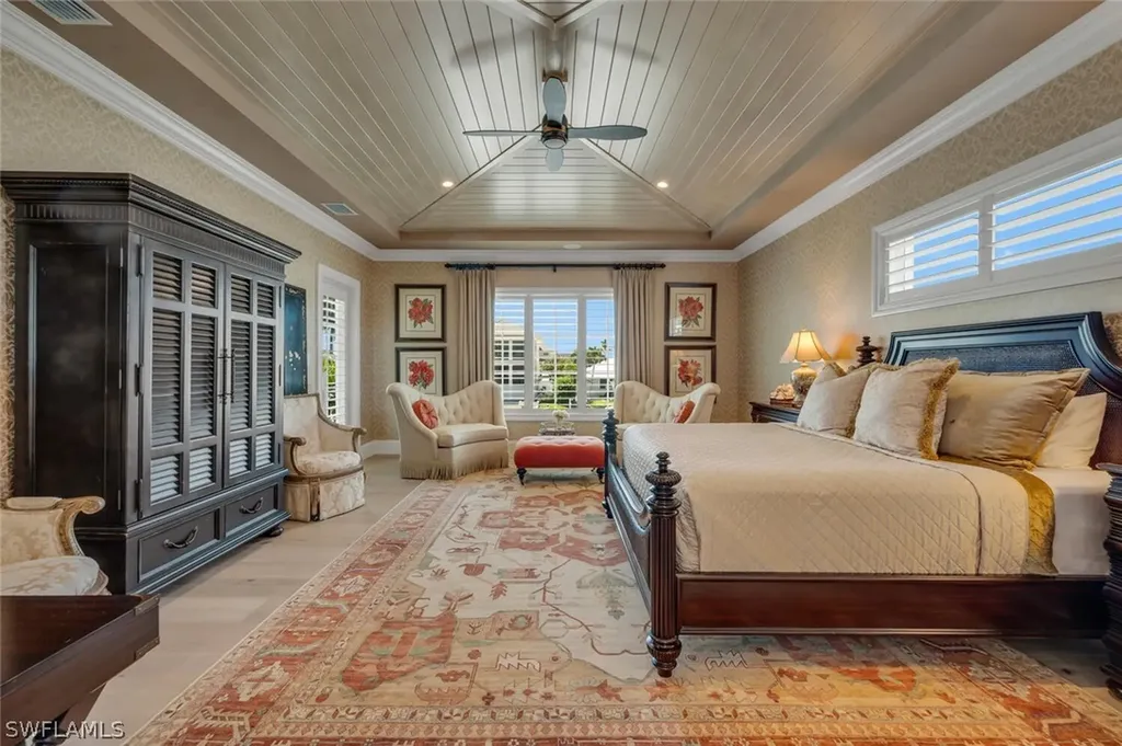 360 Heron Avenue Naples FL 34108
