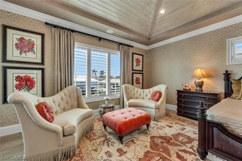 360 Heron Avenue Naples FL 34108