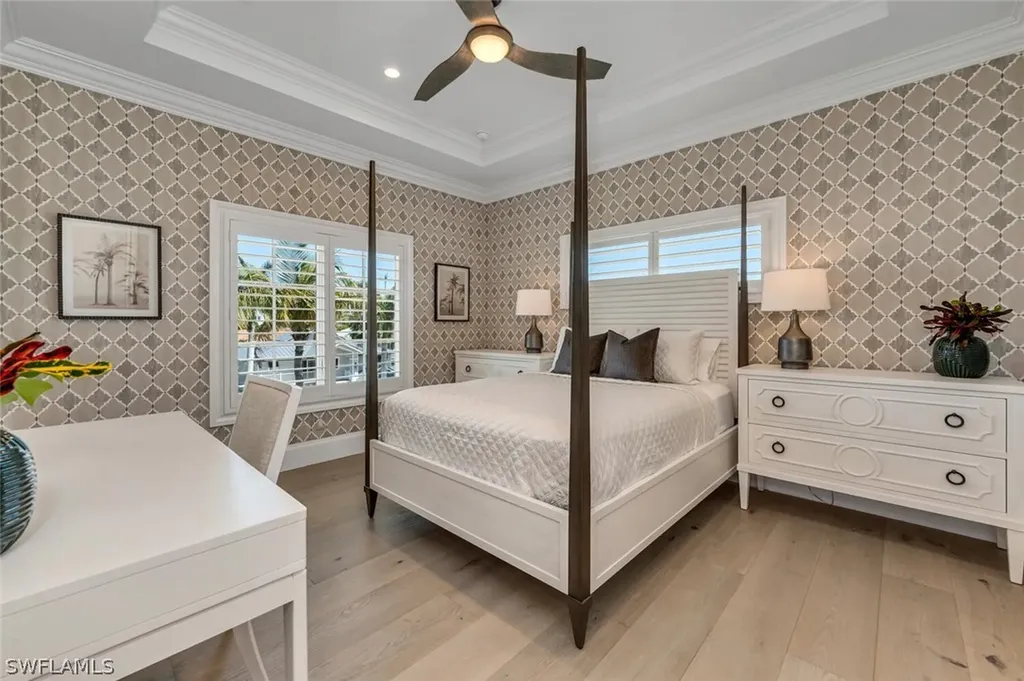 360 Heron Avenue Naples FL 34108