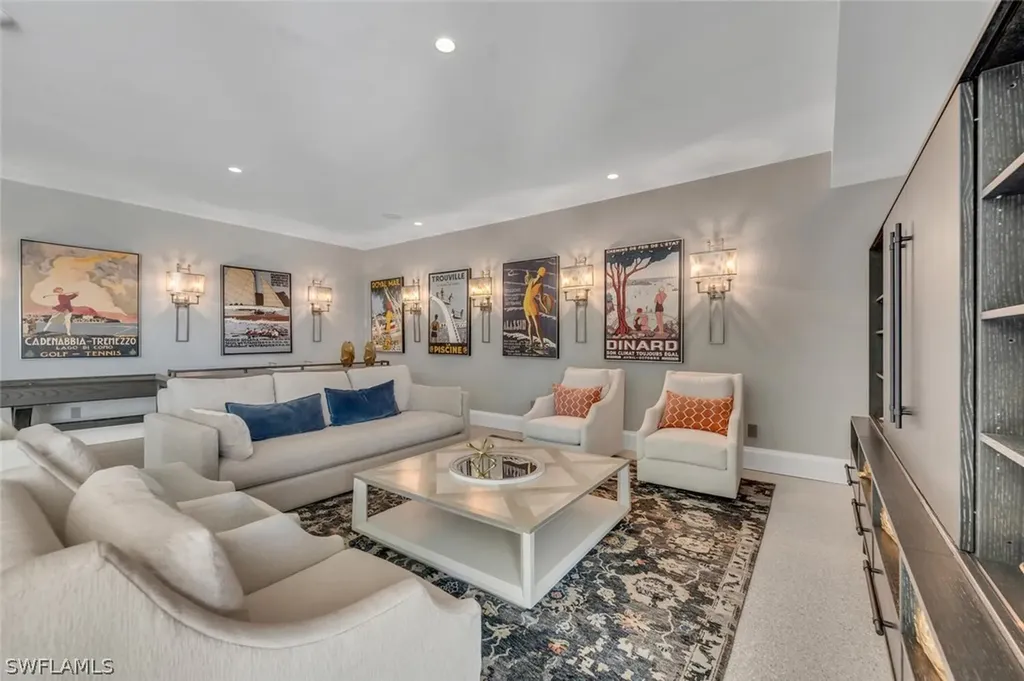 360 Heron Avenue Naples FL 34108