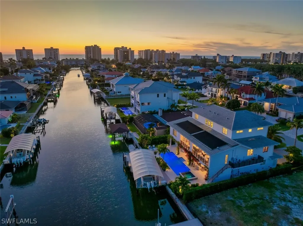 360 Heron Avenue Naples FL 34108