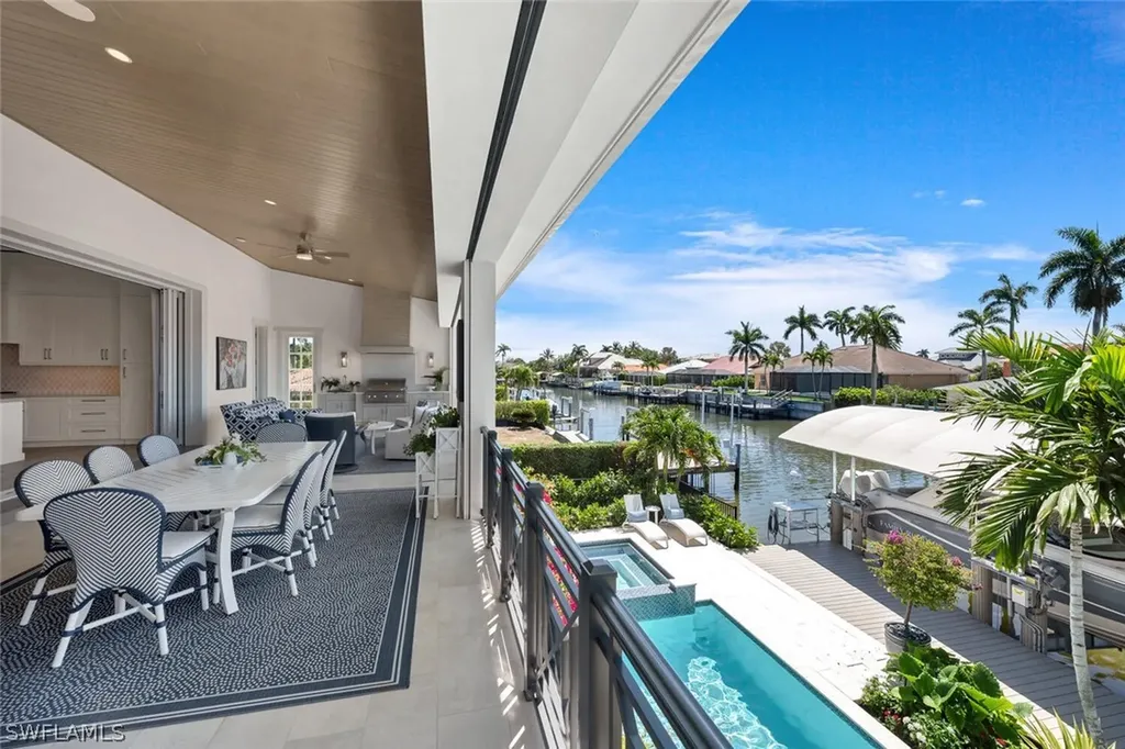 360 Heron Avenue Naples FL 34108