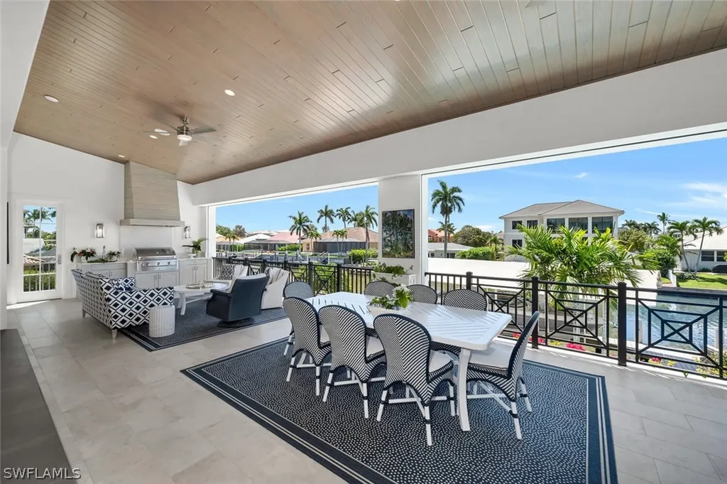360 Heron Avenue Naples FL 34108