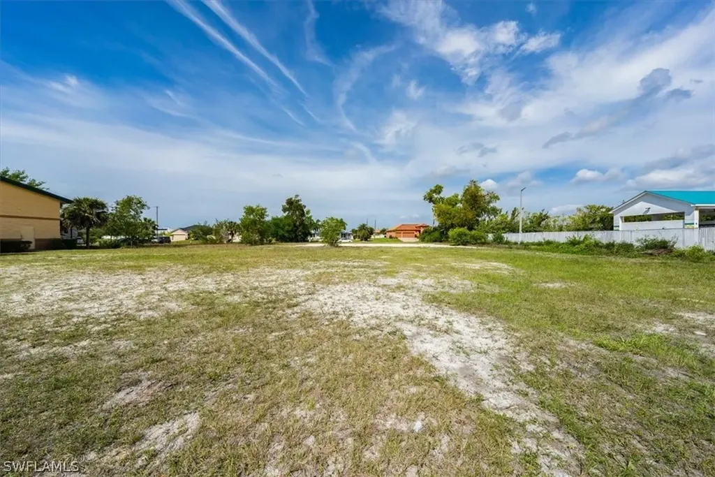 3834 Chiquita Boulevard S Cape Coral FL 33914