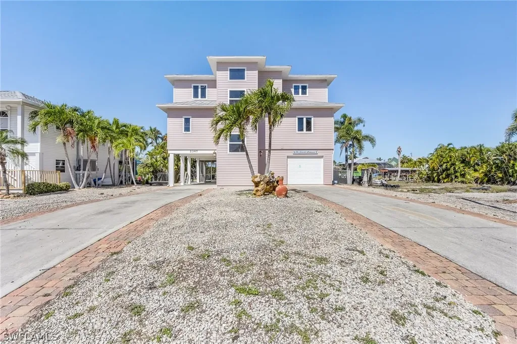 2347 Sycamore Street St. James City FL 33956