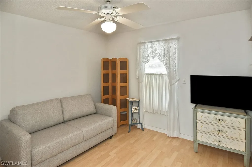 9285 Lake Park Drive Fort Myers FL 33919