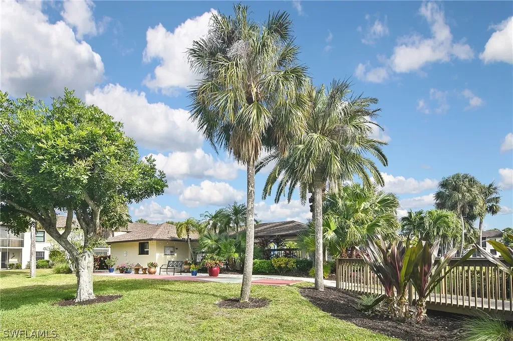 9285 Lake Park Drive Fort Myers FL 33919