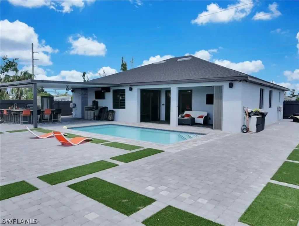 1914 SW 4th Street Cape Coral FL 33991