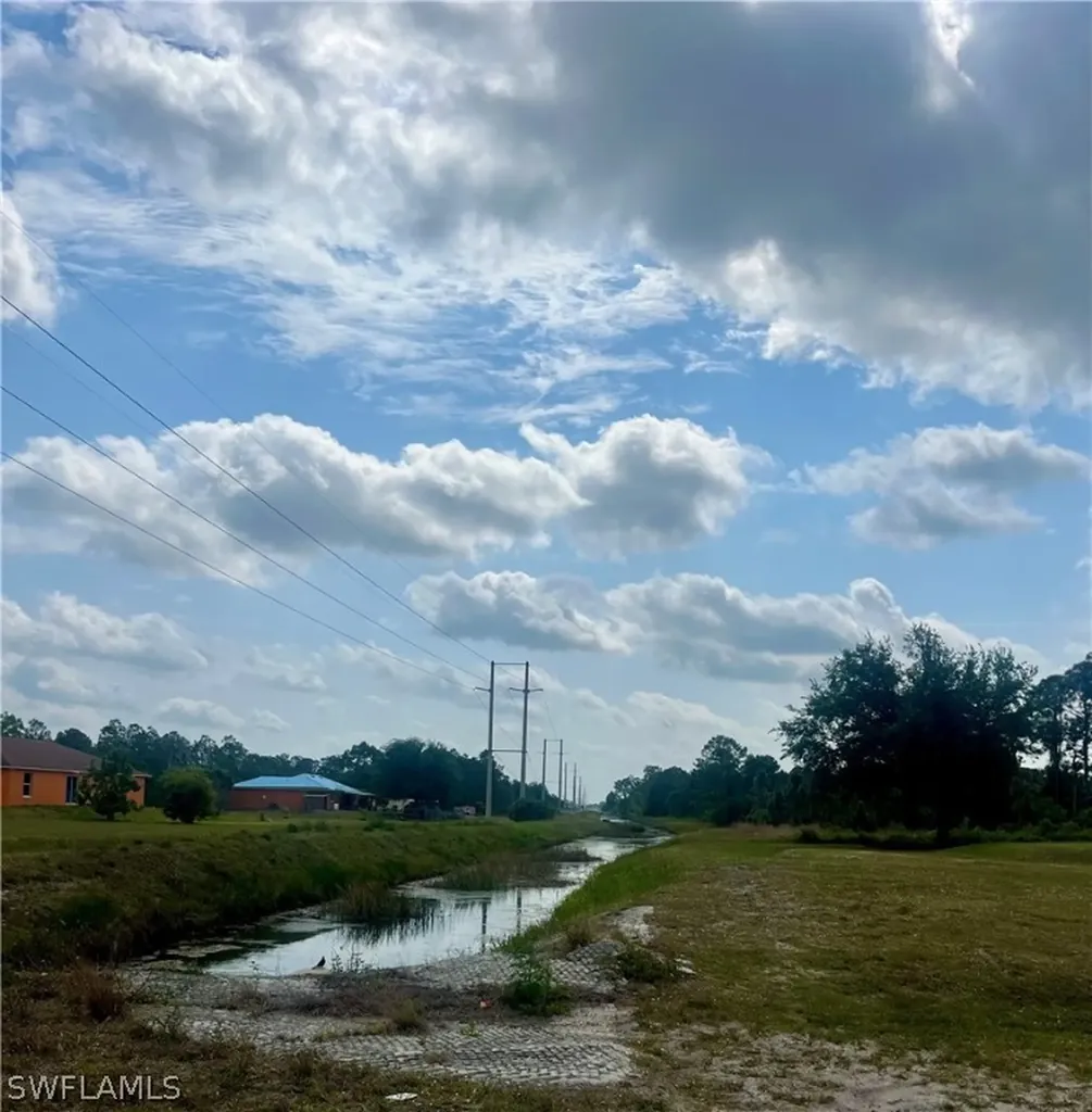 1166 Briarcliffe Street Fort Myers FL 33913