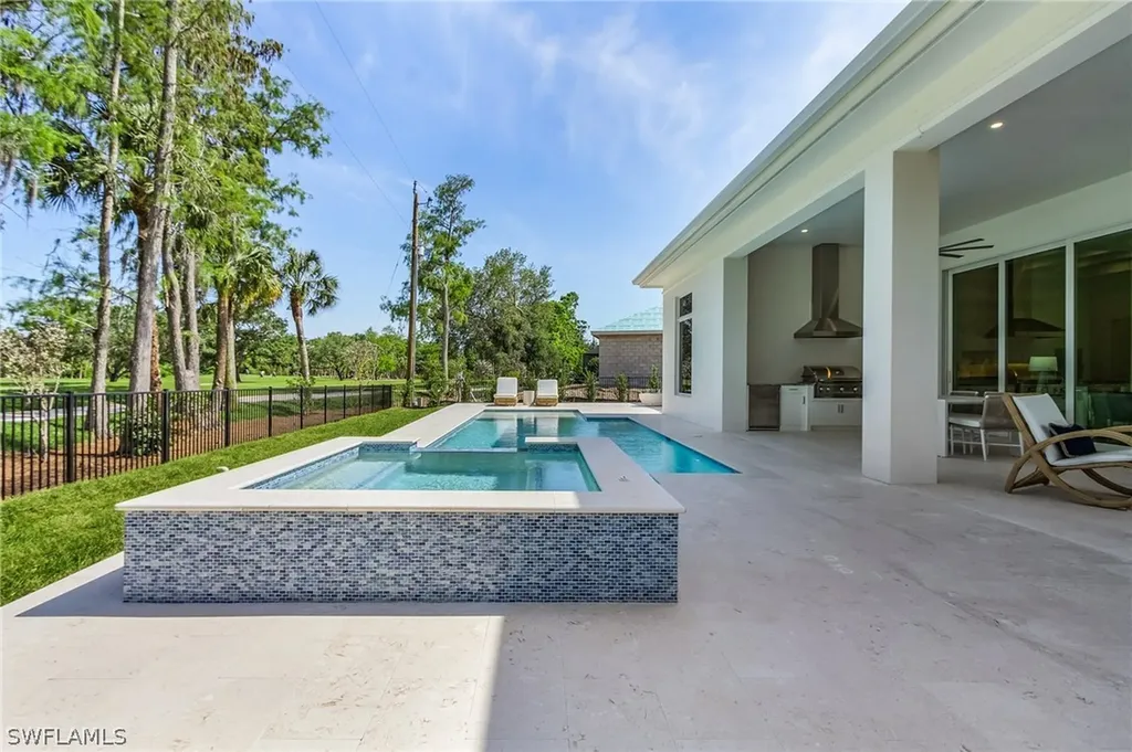 130 Burning Tree Drive Naples FL 34105