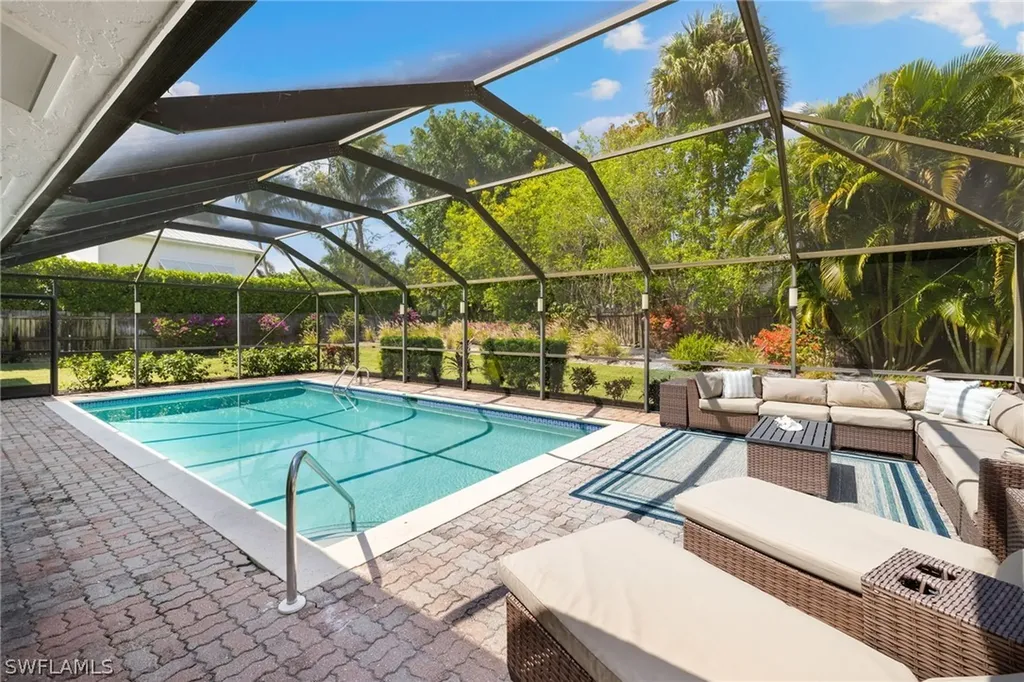 675 Yucca Road Naples FL 34102