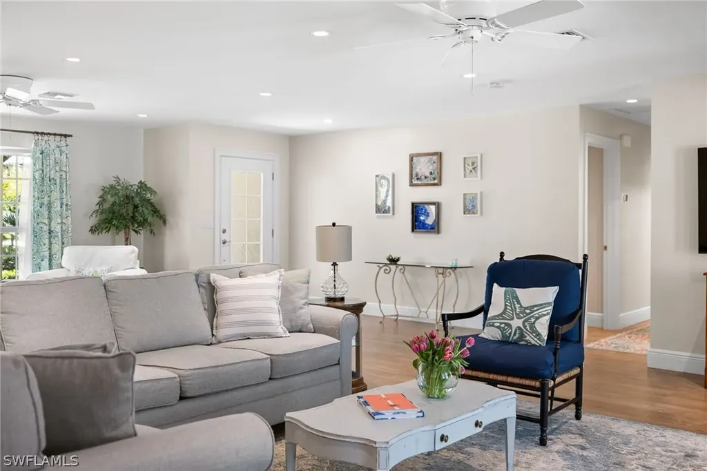 675 Yucca Road Naples FL 34102