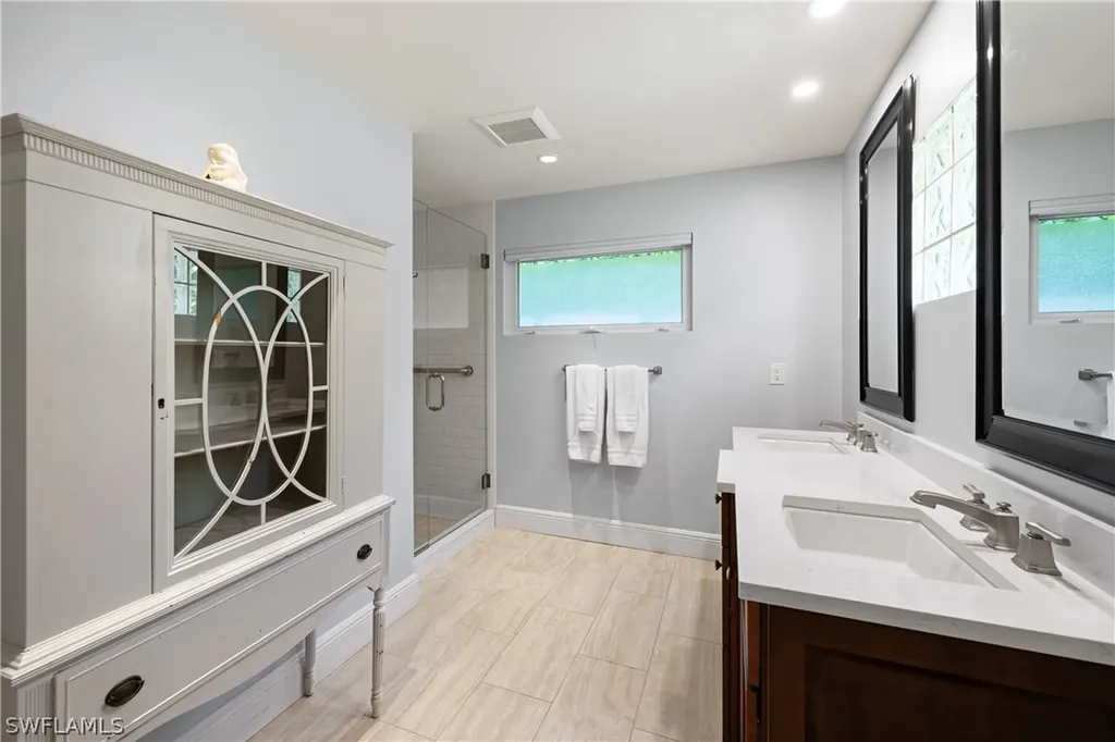 675 Yucca Road Naples FL 34102