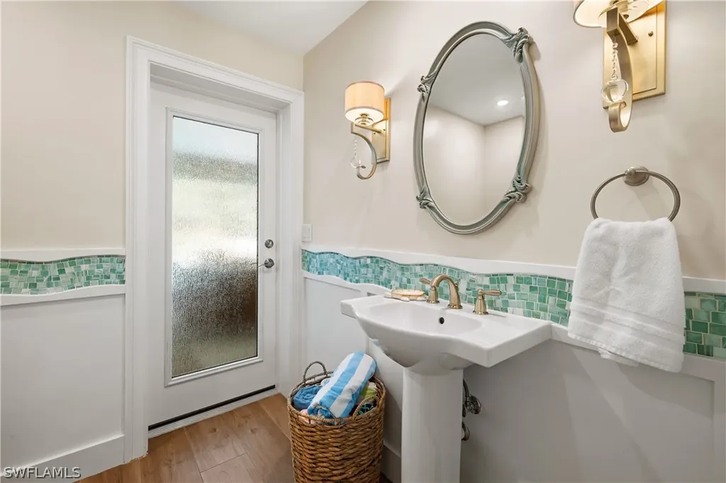 675 Yucca Road Naples FL 34102