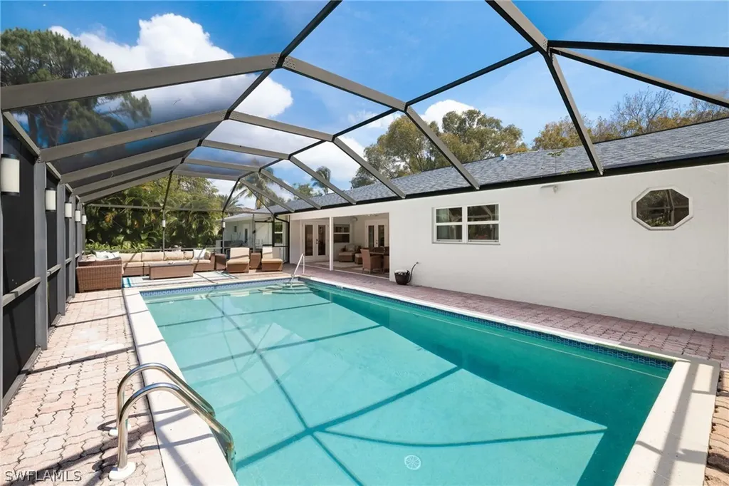 675 Yucca Road Naples FL 34102