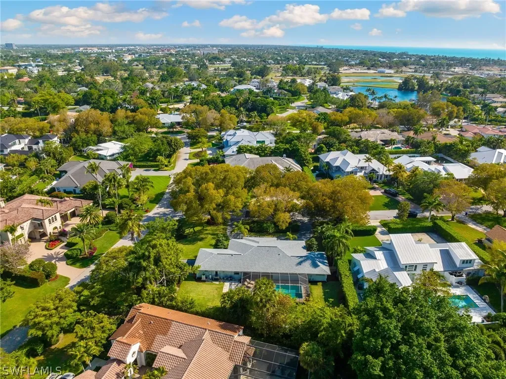 675 Yucca Road Naples FL 34102