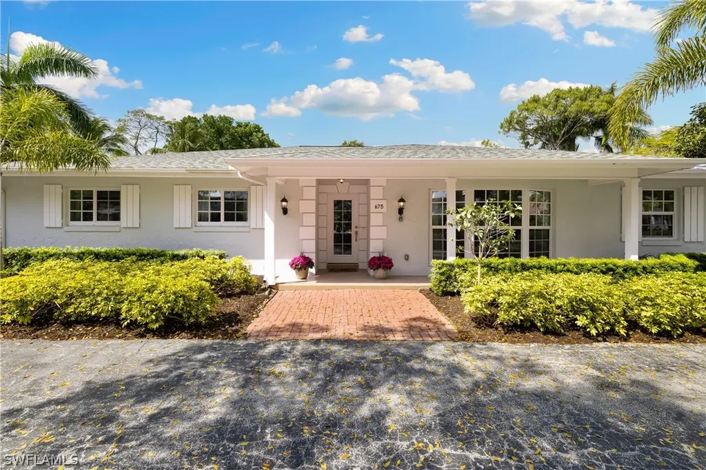 675 Yucca Road Naples FL 34102