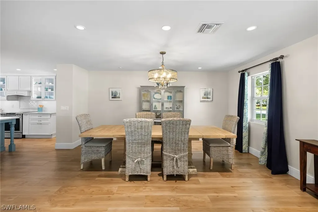 675 Yucca Road Naples FL 34102